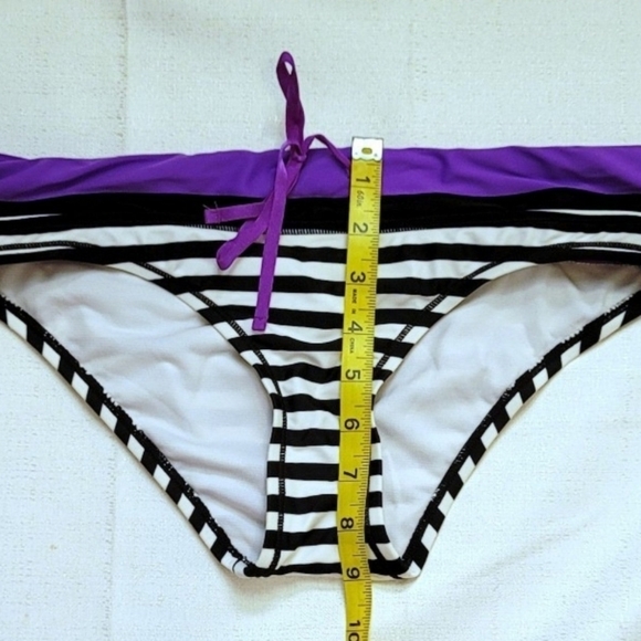 Reebok Sano Kerry Striped Contrast Waist Bikini Bottom Size Medium - Picture 3 of 8